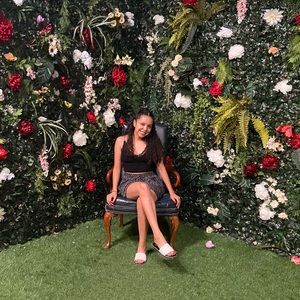 Meet your Posher, Faith